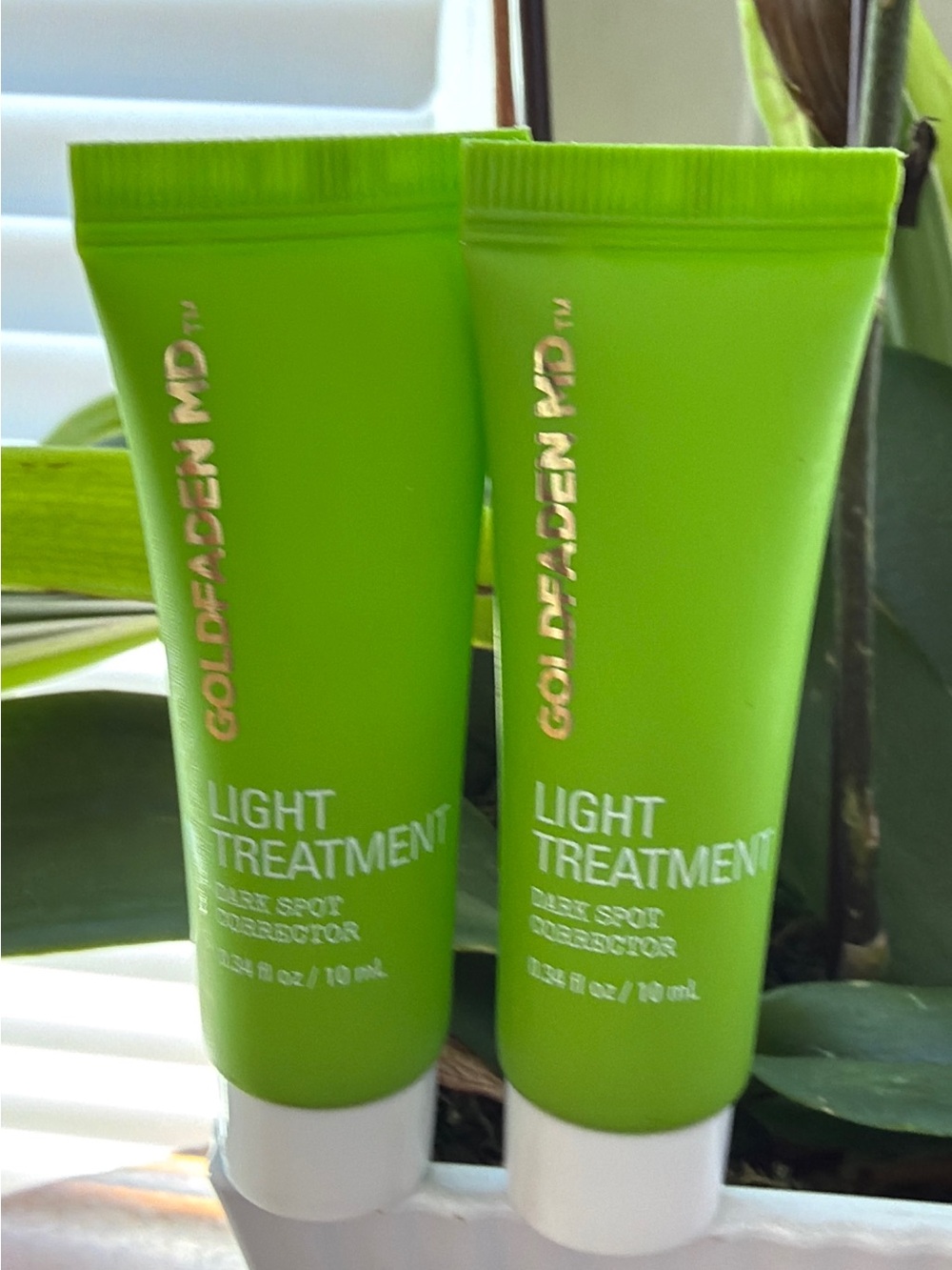 BUNDLE,of 2,Light Treatment Dark Spot Corrector - Green